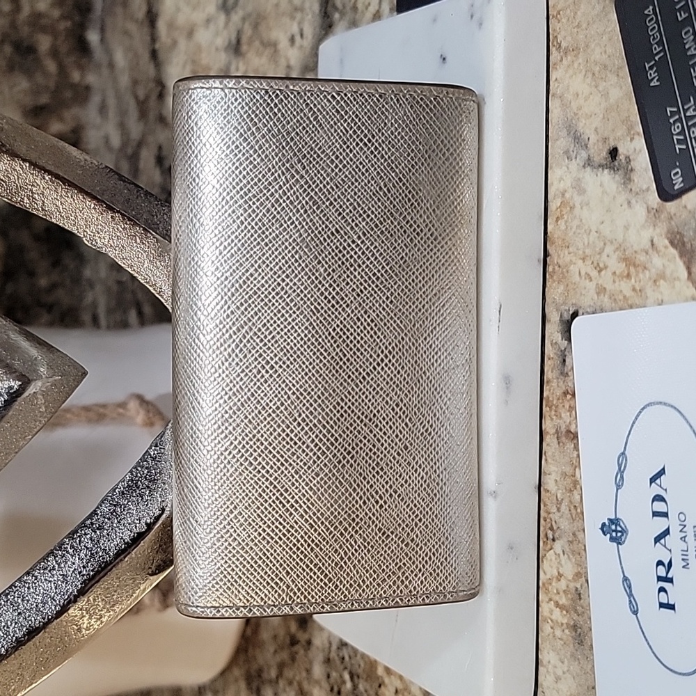 Prada EUC gold metallic key holder - Picture 3 of 7